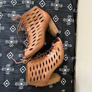 🚫SOLD🚫 Paul Green sandals